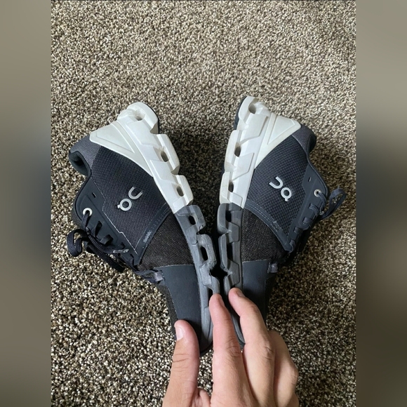 On Cloud Helion Cloudtec Cloudflyer 4 Running Sneakers Women 9.5 or Men 8 - Picture 4 of 10